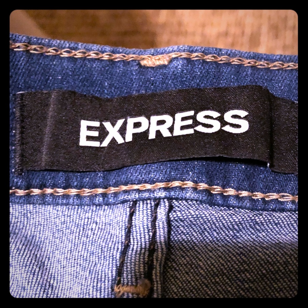 Express jeans 2R, like new